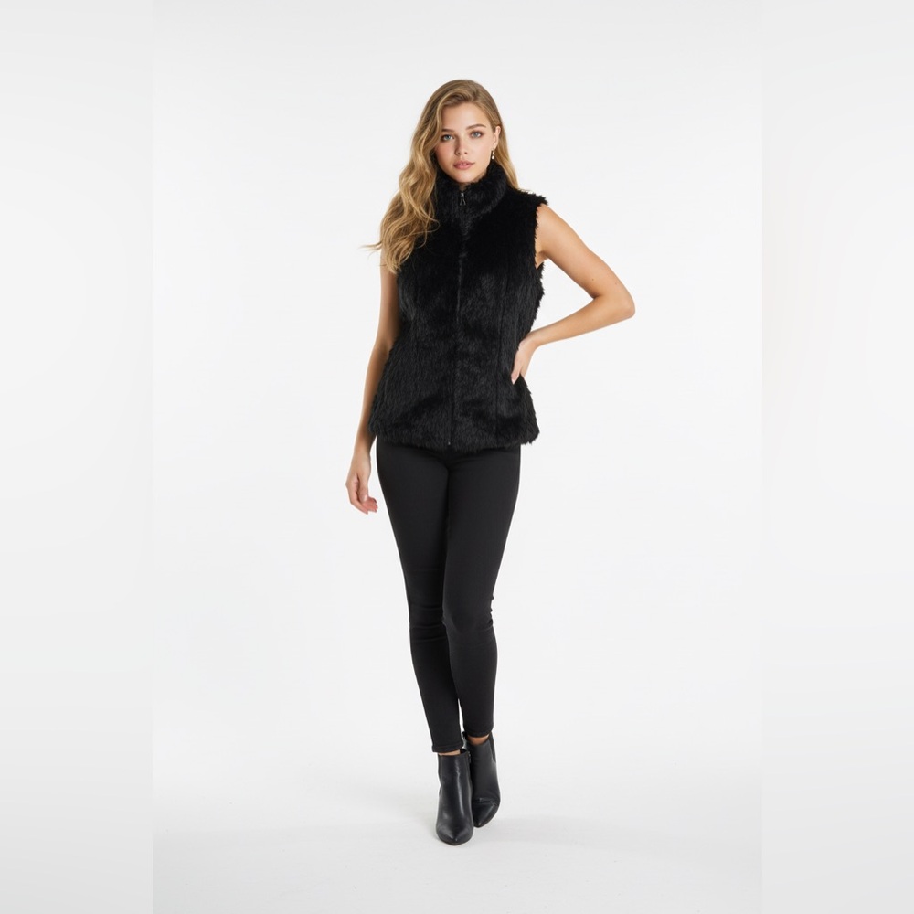 Faux Fur Vest‎ Black Sleeveless Mock Neck Zipper Front Cozy Layering